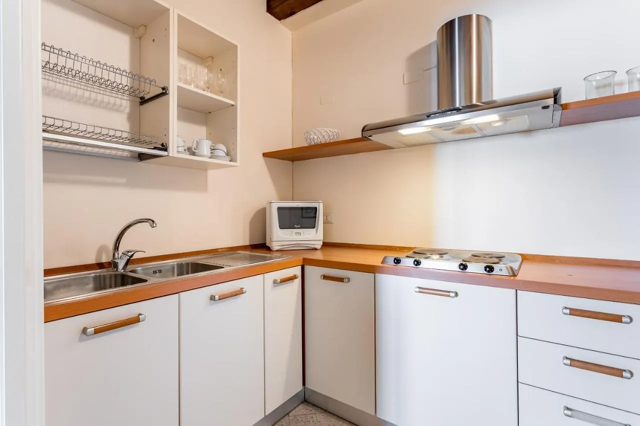 アパート Molino Stucky Residence Burchiello Suite ヴェネツィア