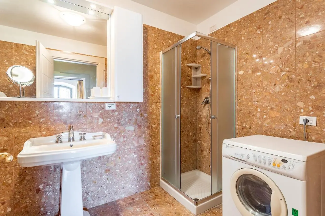 Molino Stucky Residence Burchiello Suite ヴェネツィア アパート
